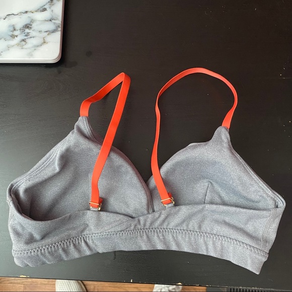 Athleta Inhale Sports Bra! - Picture 6 of 6